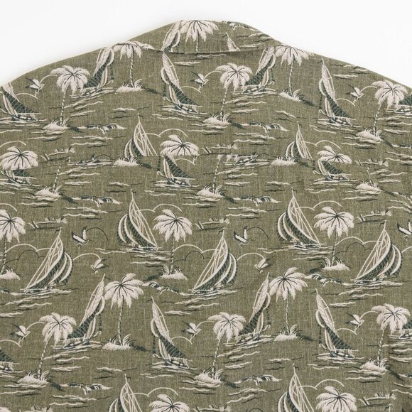 ✨Reyn Spooner x Uniqlo Hawaiian Aloha Shirt Green Palm Tree Sailboat Print Small - Picture 9 of 11